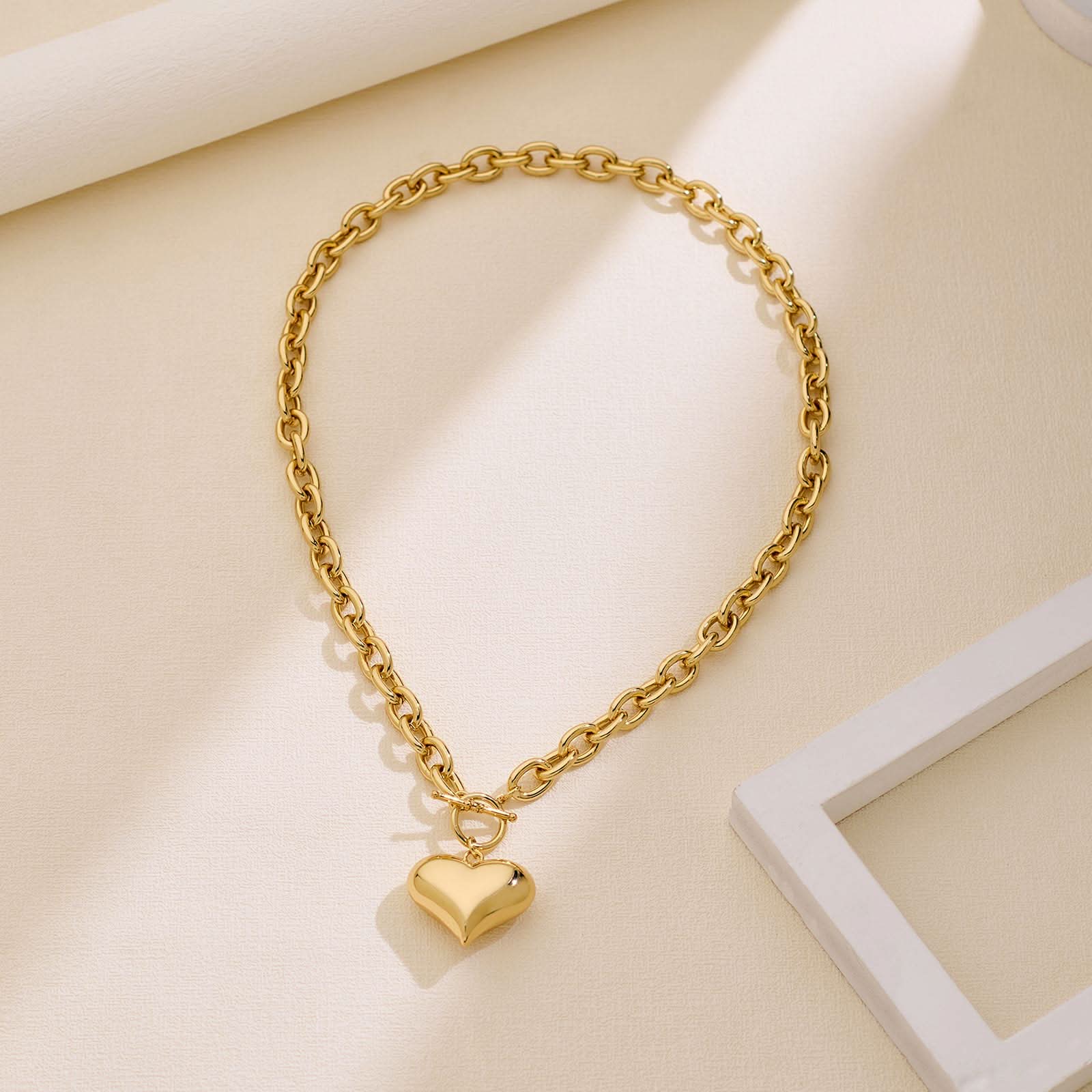 Heart Charm Pendant Necklace | Gold
