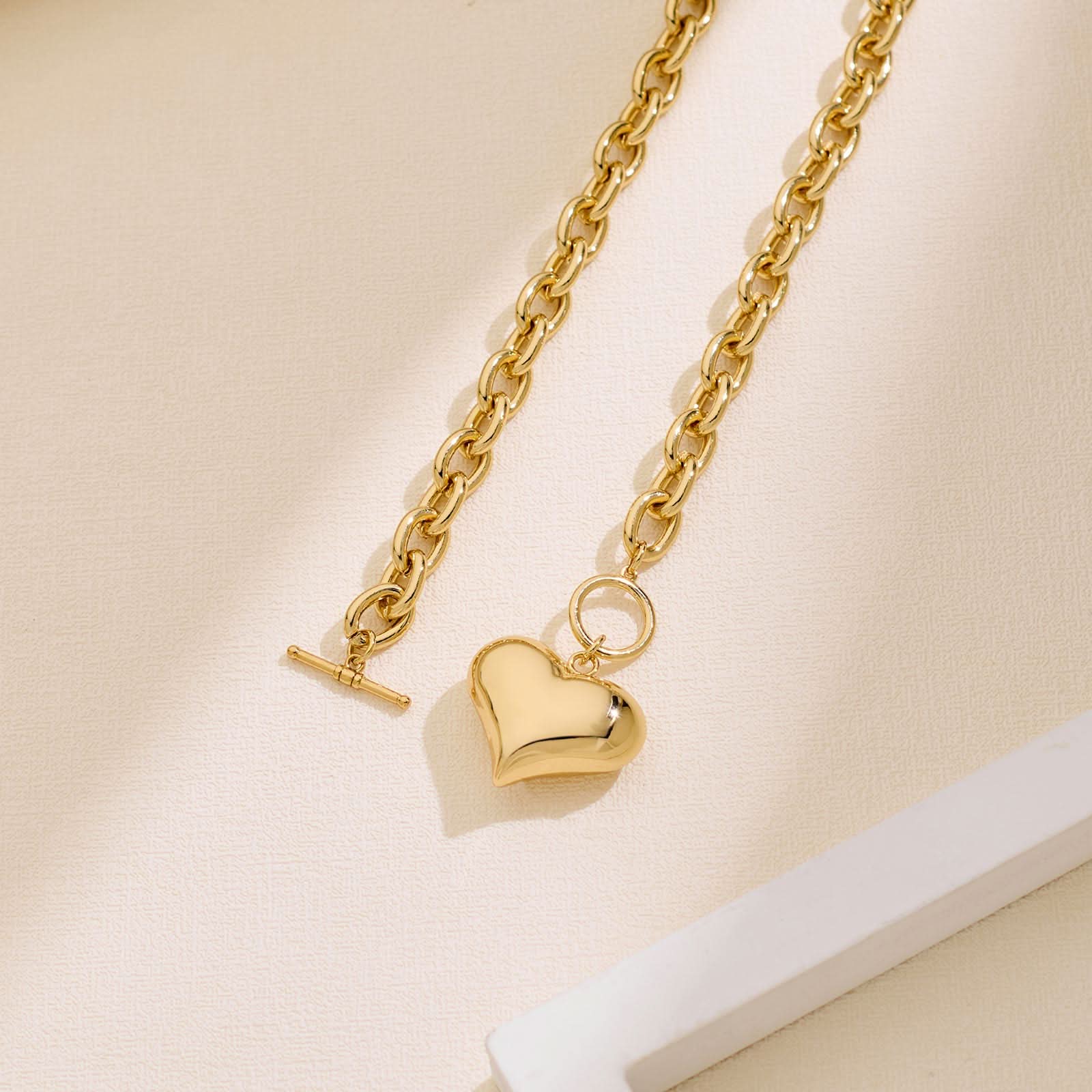 Heart Charm Pendant Necklace | Gold